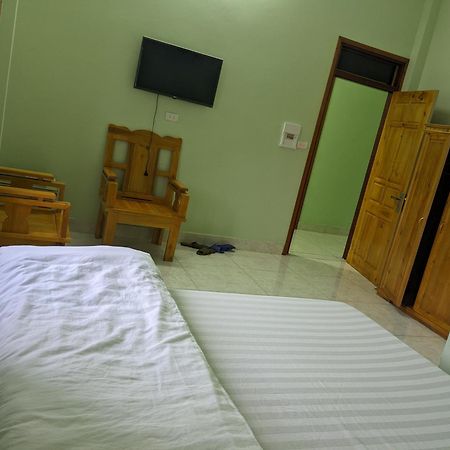 Nha Nghi Ngoc Lam Hotel Quan Ba Szoba fotó