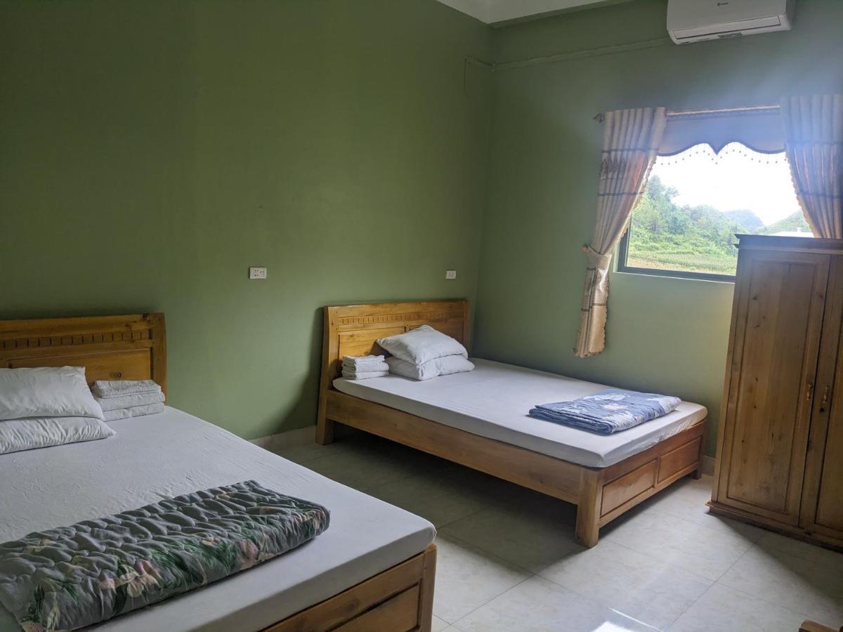 Nha Nghi Ngoc Lam Hotel Quan Ba Szoba fotó